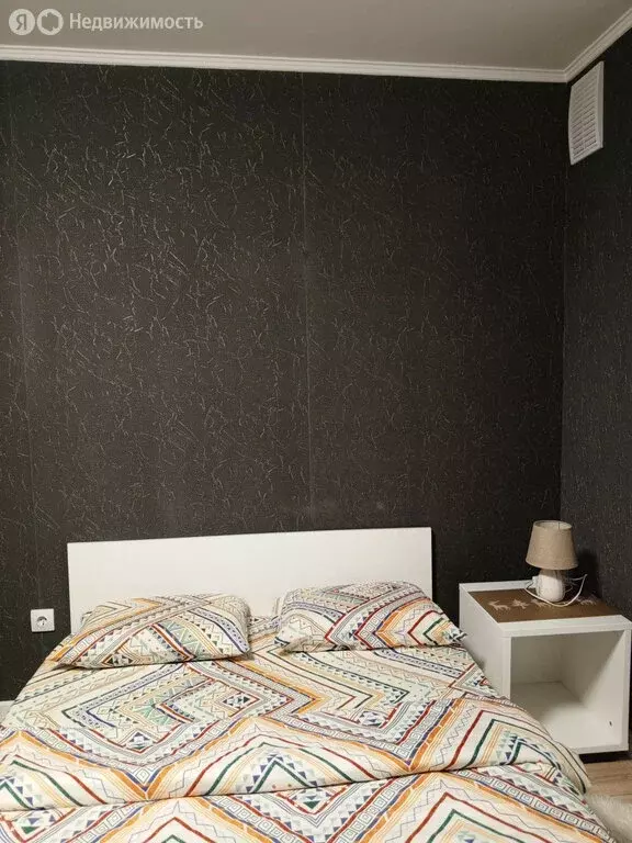 Квартира-студия: Тюмень, улица Валентины Трофимовой, 12 (30 м) - Фото 2