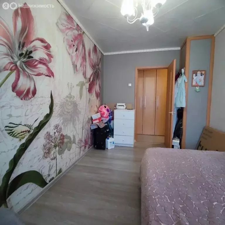 3-комнатная квартира: Каменск-Шахтинский, микрорайон 60 лет Октября, 1 ... - Фото 0