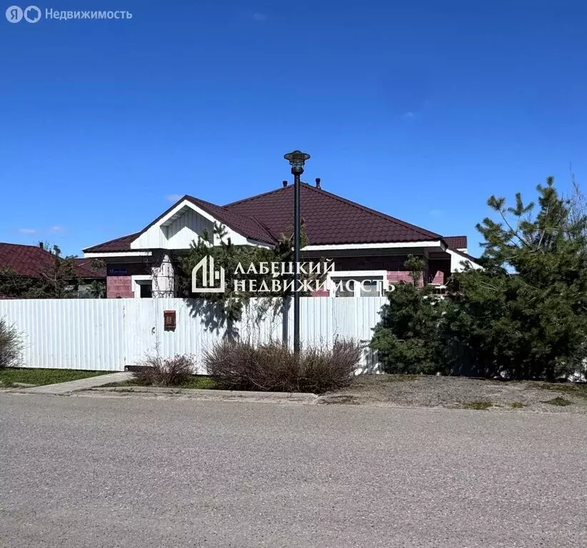Дом в село Озерецкое, Цветочная улица, 17 (128 м) - Фото 1