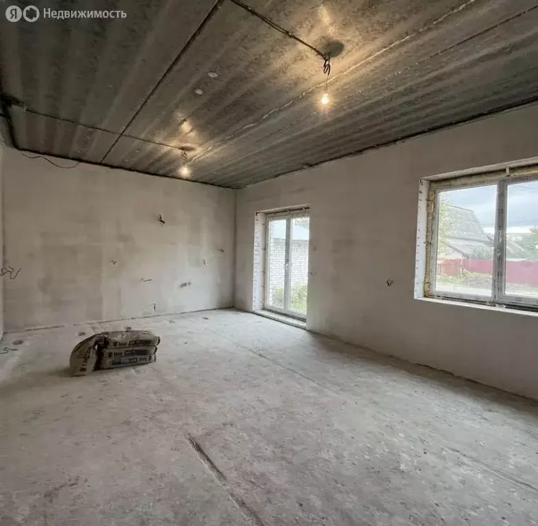 Дом в Бор, улица Кирова (210 м) - Фото 1