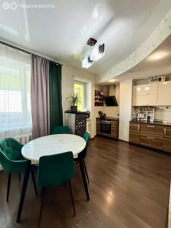 2-комнатная квартира: Курган, жилой район Заозёрный, 1-й микрорайон, ... - Фото 2