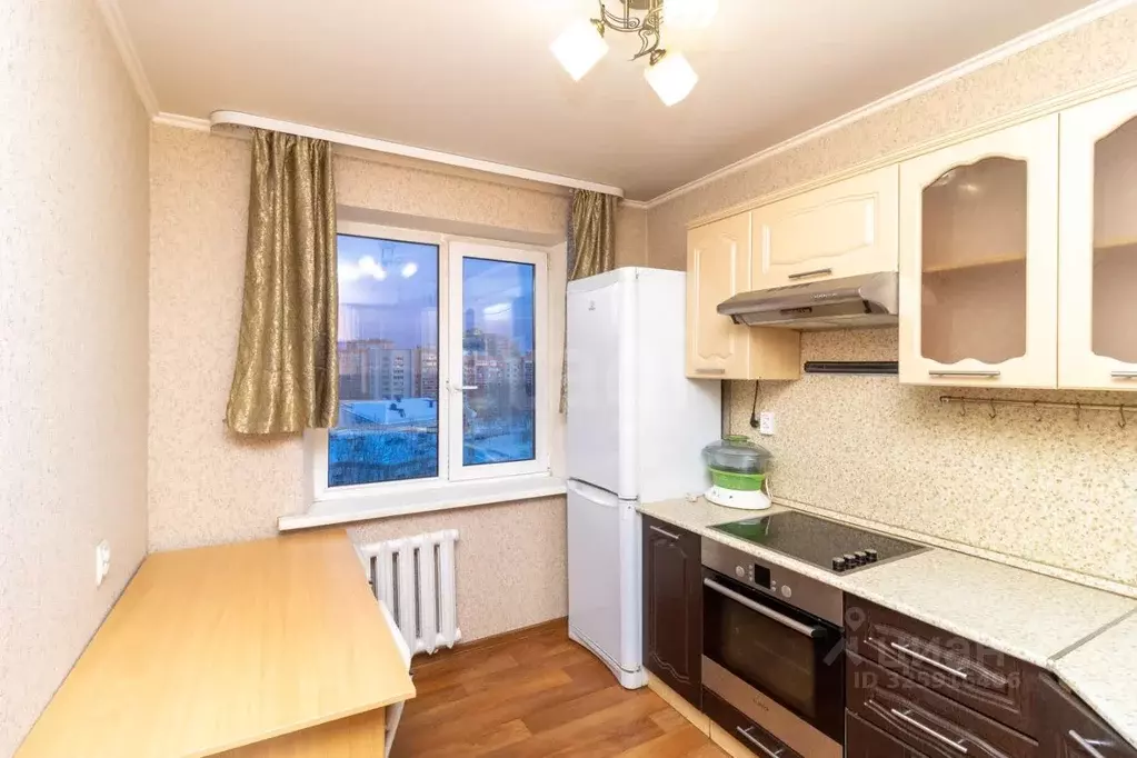 3-к кв. Тюменская область, Тюмень ул. Газовиков, 3 (65.8 м) - Фото 1