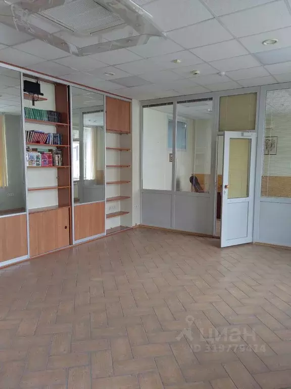 Офис в Новосибирская область, Новосибирск Октябрьская ул., 34 (189 м) - Фото 1