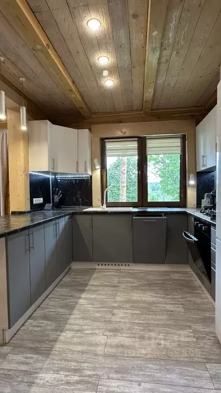 Дом в Московская область, Химки Сходня мкр, Манометр кв-л, 8 (100 м) - Фото 1