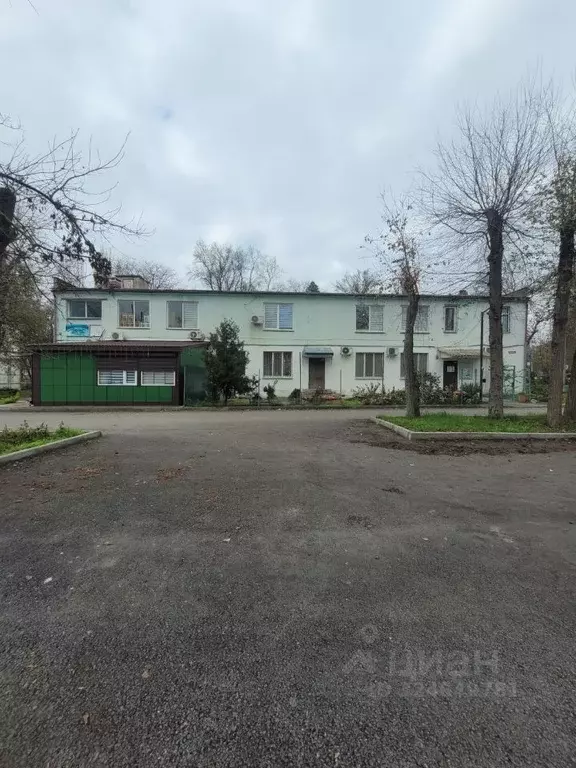 Торговая площадь в Крым, Керчь ул. Казакова, 37 (100 м) - Фото 1