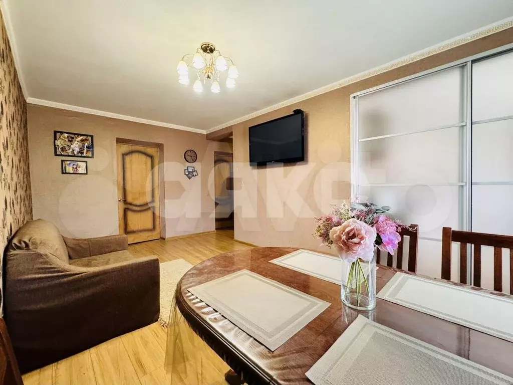 3-к. квартира, 65 м, 4/5 эт. - Фото 0