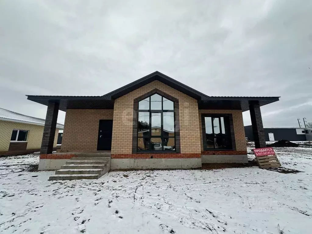 Дом в Башкортостан, Иглинский район, с. Акбердино ул. Валентины ... - Фото 1