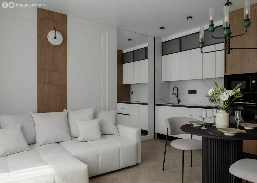 1-комнатная квартира: Екатеринбург, улица Шейнкмана, 88 (50 м) - Фото 0