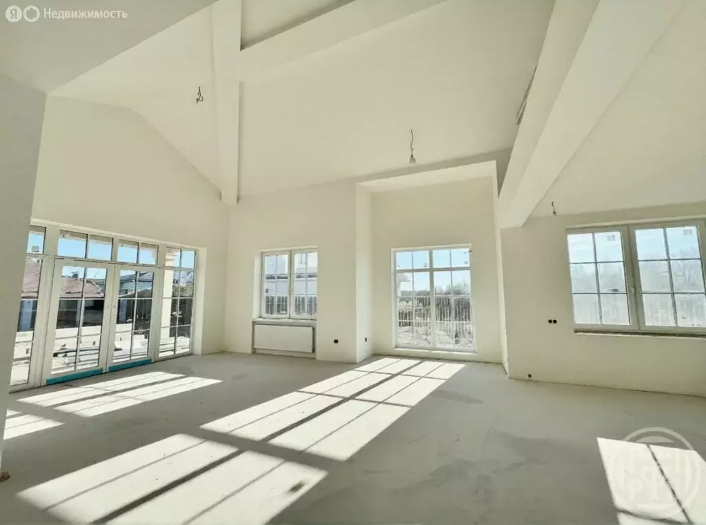 Дом в Петергоф, Санкт-Петербургское шоссе, 130к66 (382.2 м) - Фото 1