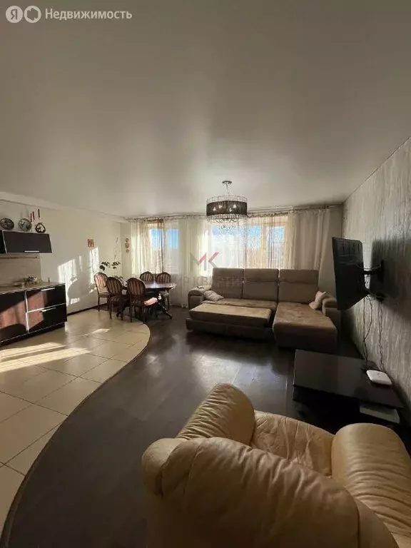 3-комнатная квартира: Абакан, Красноярская улица, 8 (76 м) - Фото 1