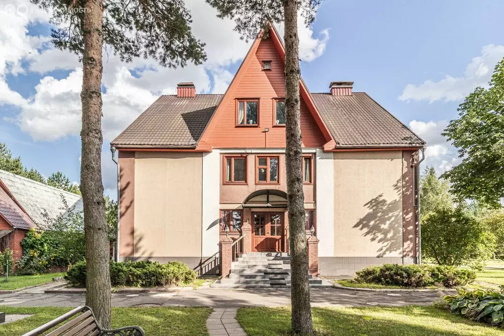 Дом в деревня Голиково, уч102 (408 м) - Фото 1