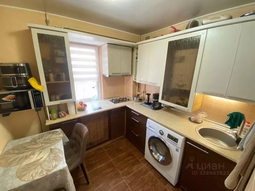 2-к кв. Крым, Евпатория просп. Победы, 8 (40.0 м) - Фото 1