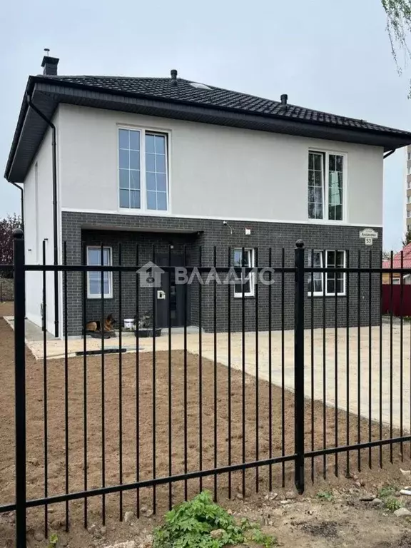 Дом в Калининградская область, Калининград ул. Аксакова, 53 (183 м) - Фото 0