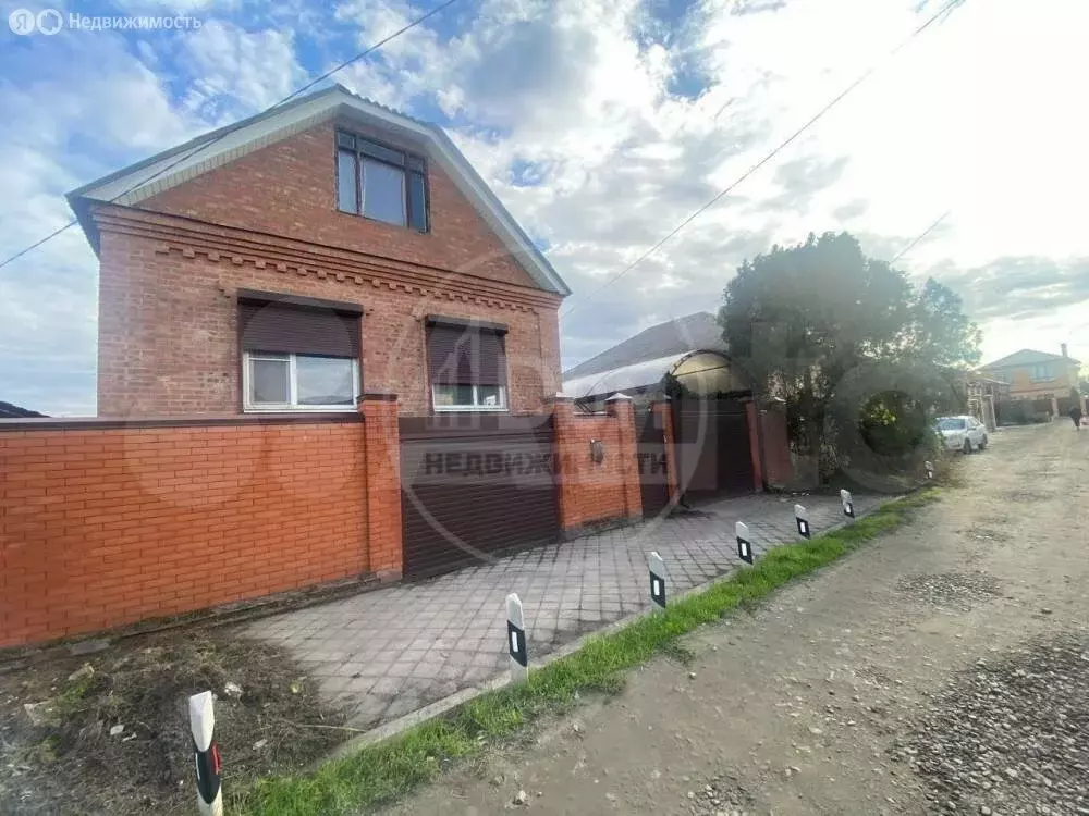 Дом в Батайск, Цимлянская улица, 33 (150 м) - Фото 1