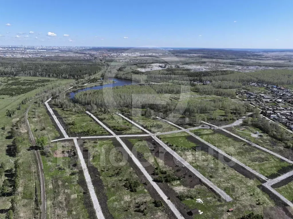 Участок в Свердловская область, Екатеринбург Шабровские дачи жилой ... - Фото 1