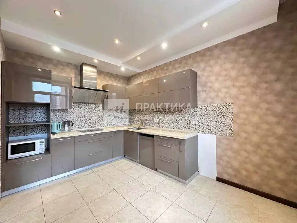 Продается 3-комнатная квартира - Фото 1