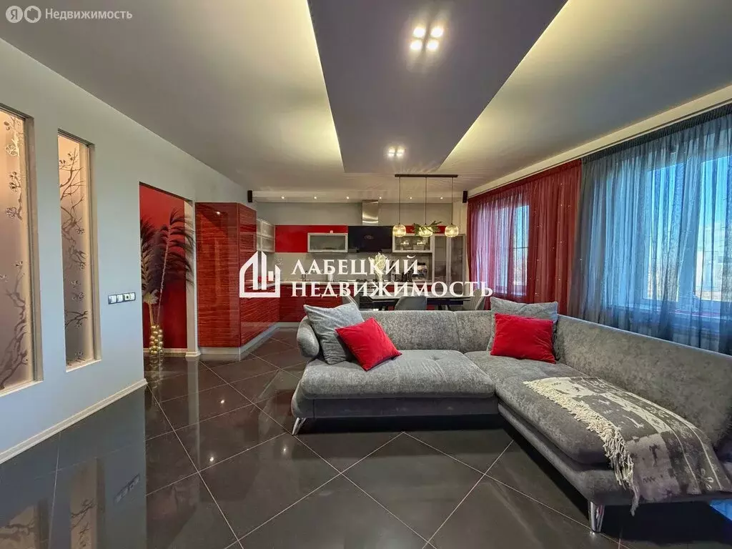 2-комнатная квартира: Пушкин, Ахматовская улица, 2 (74.8 м) - Фото 1