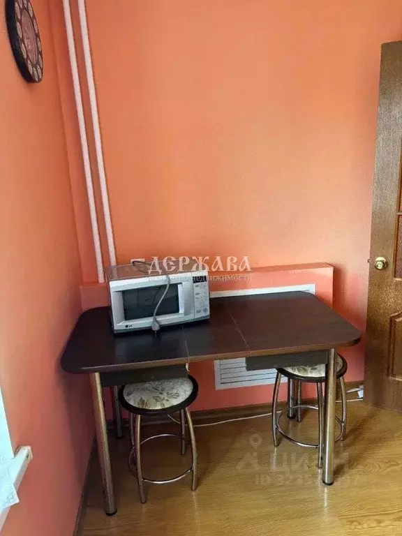 1-к кв. Белгородская область, Старый Оскол Жукова мкр, 43 (35.0 м) - Фото 2