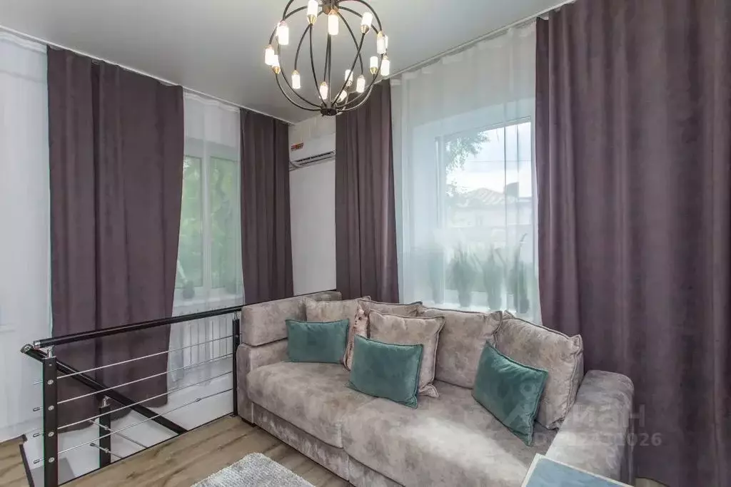 2-к кв. Приморский край, Владивосток Семеновская ул., 8Б (45.0 м) - Фото 0