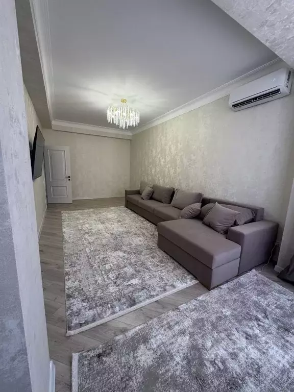 4-к кв. Дагестан, Каспийск просп. Акулиничева, 33А (84.0 м) - Фото 0