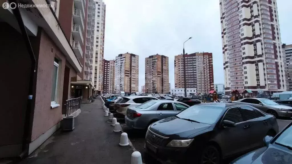 Квартира-студия: Пермь, улица Карпинского, 112/1 (37.7 м) - Фото 1