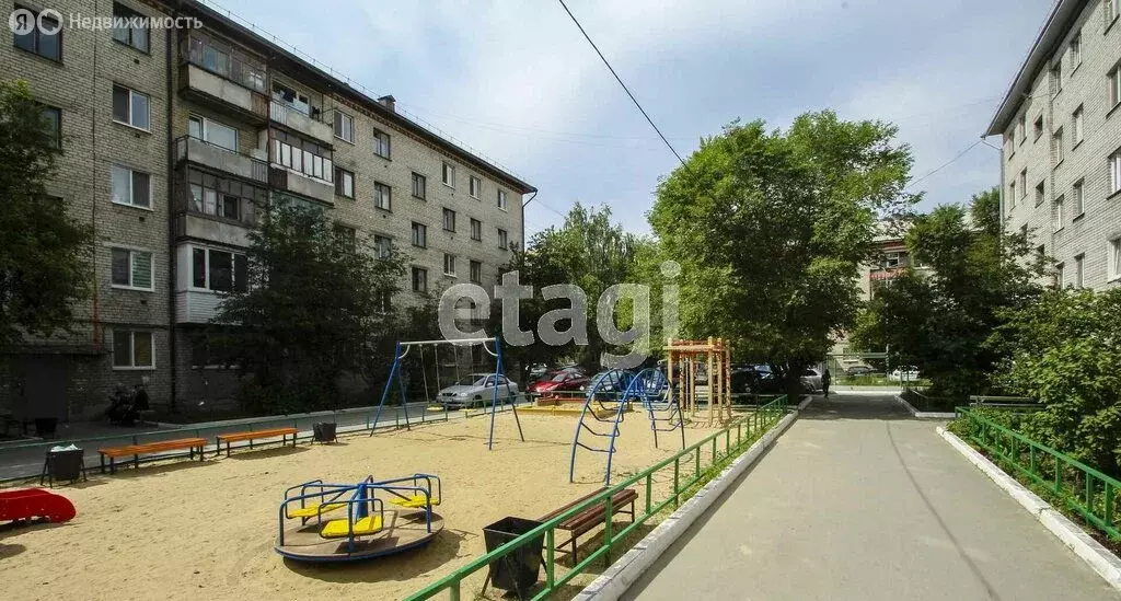 1-комнатная квартира: Тюмень, улица Коммунаров, 24 (33 м) - Фото 1
