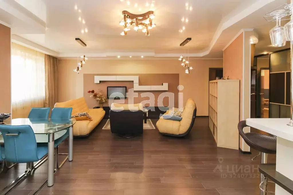 1-к кв. Тюменская область, Тюмень Депутатская ул., 80к2 (82.0 м) - Фото 2