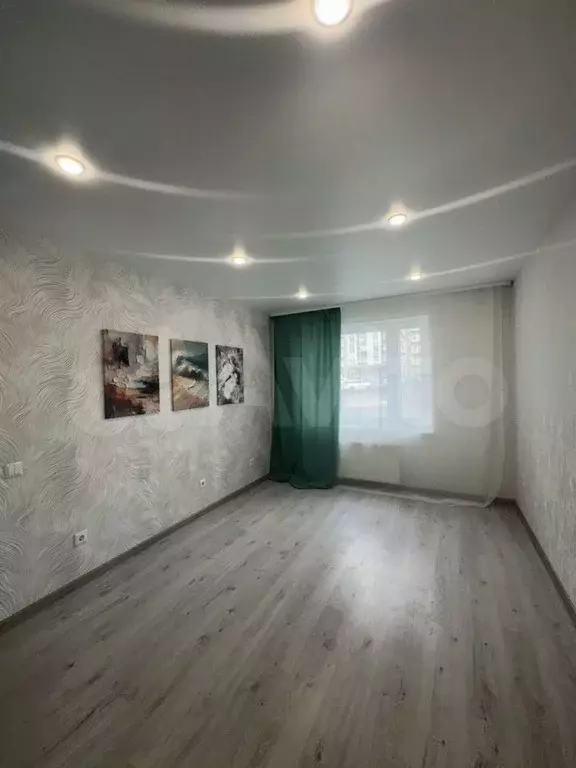 2-к. квартира, 42 м, 1/9 эт. - Фото 0