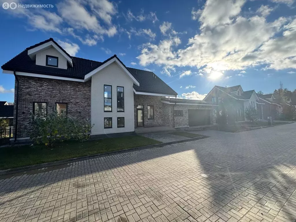 Дом в деревня Булатово, КП Резиденция Булатово, 480 (239 м) - Фото 1