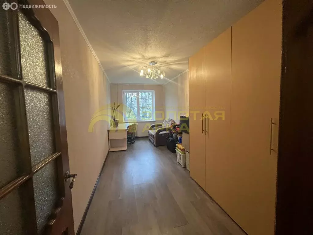 2-комнатная квартира: Темрюк, улица Парижской Коммуны, 19 (41.8 м) - Фото 1