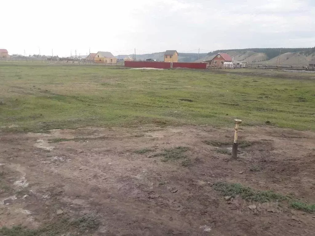 Участок в Саха (Якутия), Муниципальный район Хангаласский у., с. ... - Фото 0