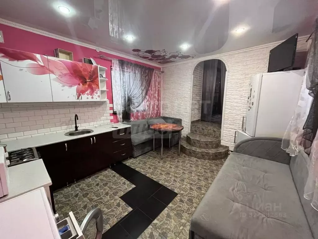 2-к кв. Оренбургская область, Оренбург Аренда мкр, пер. Бригадный, 8 ... - Фото 1