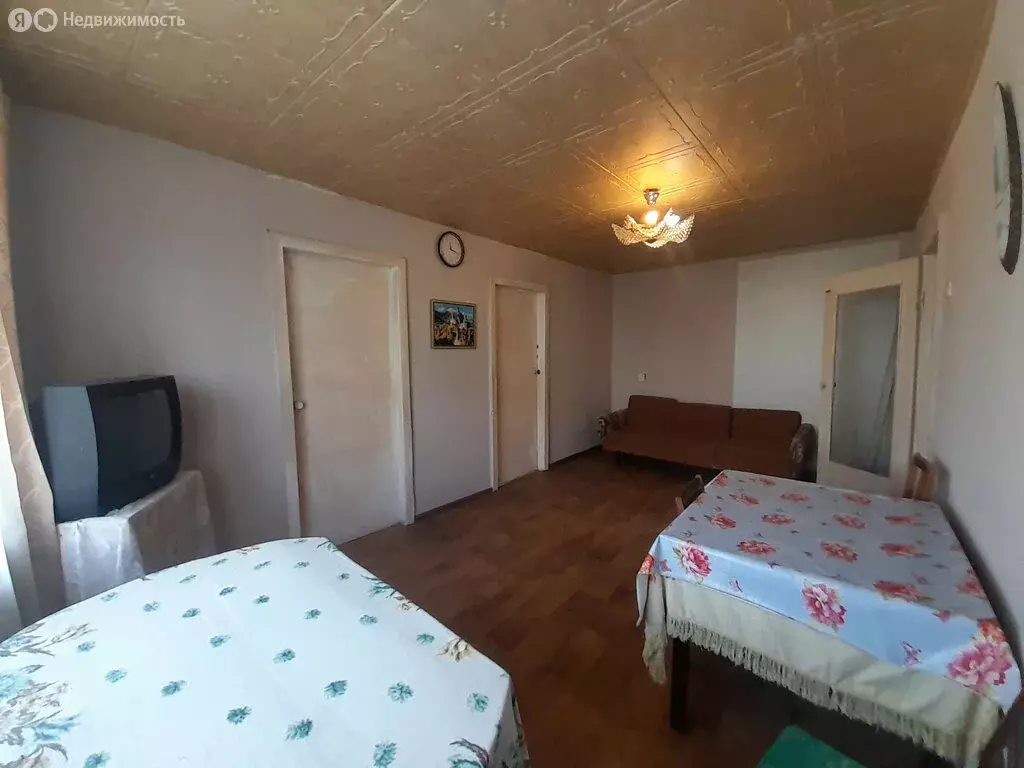 4-комнатная квартира: Лесниково, микрорайон КГСХА, 2 (61.5 м) - Фото 1