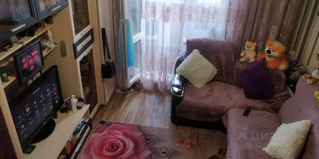 3-к кв. Белгородская область, Белгород ул. Менделеева, 8а (62.9 м) - Фото 0