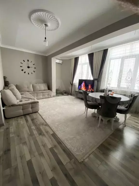3-к. квартира, 70 м, 3/14 эт. - Фото 0