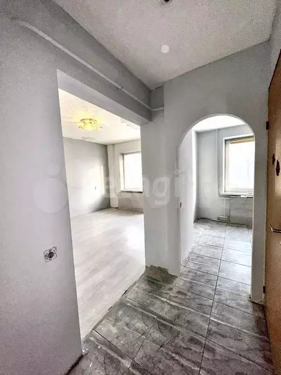 1-к. квартира, 30 м, 1/9 эт. - Фото 1