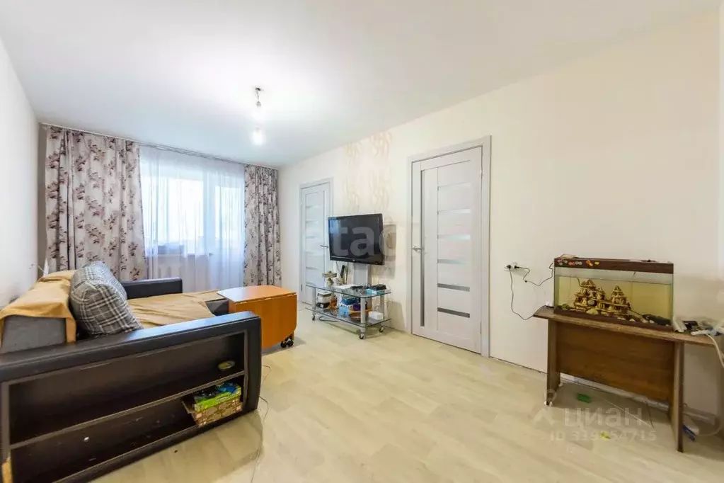4-к кв. Хабаровский край, Хабаровск ДОС кв-л, 20 (61.5 м) - Фото 0