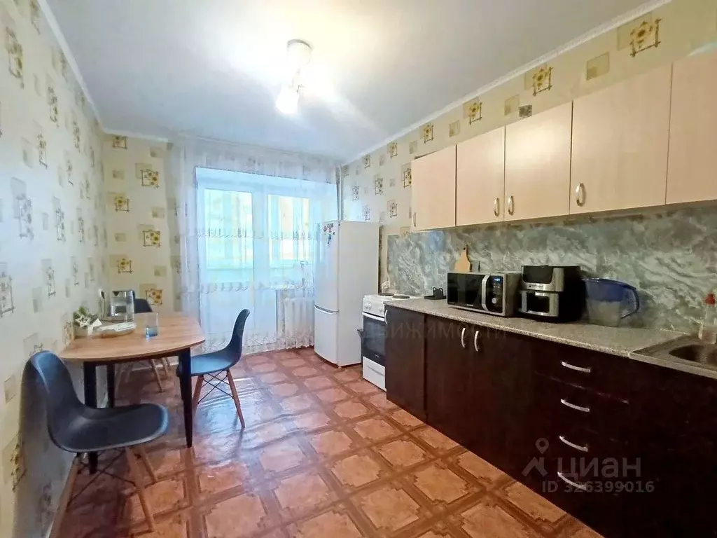 2-к кв. Белгородская область, Белгород ул. Губкина, 15д (58.0 м) - Фото 1