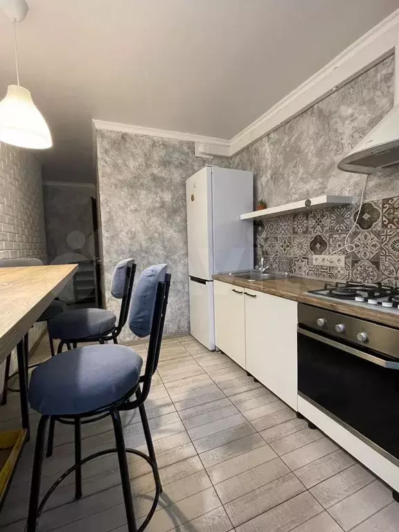 2-к. квартира, 54 м, 9/9 эт. - Фото 0