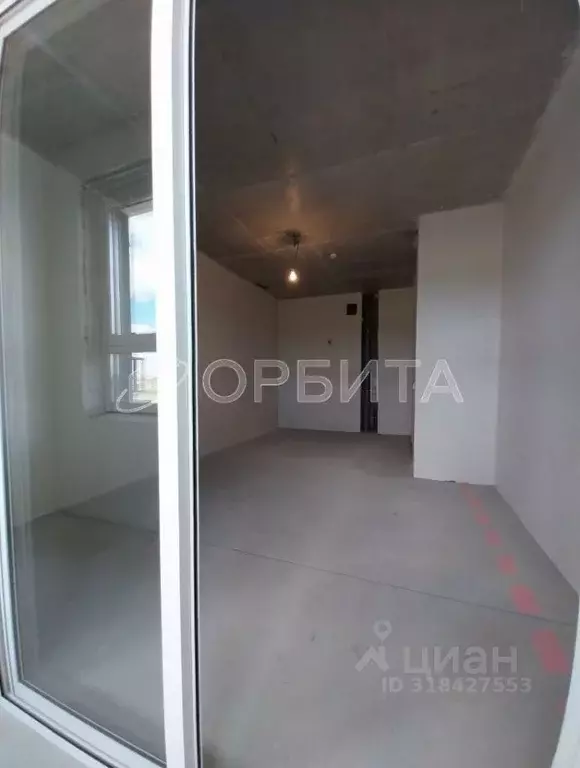 Студия Тюменская область, Тюмень ул. Василия Малкова, 10 (24.8 м) - Фото 1