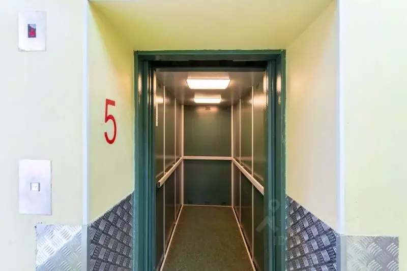 Склад в Санкт-Петербург Уральская ул., 19к10 (75 м) - Фото 1