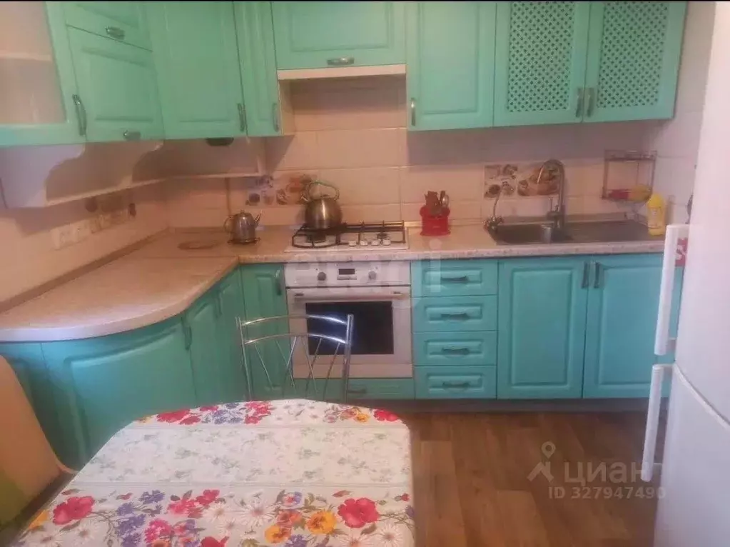 3-к кв. Крым, Симферополь ул. Тренева (65.0 м) - Фото 2