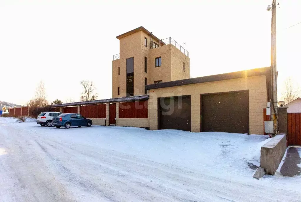 Дом в Красноярский край, Красноярск Удачная ул., 1 (557 м) - Фото 2