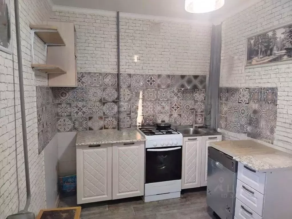 2-к кв. Белгородская область, Губкин ул. Дзержинского, 115 (46.0 м) - Фото 1