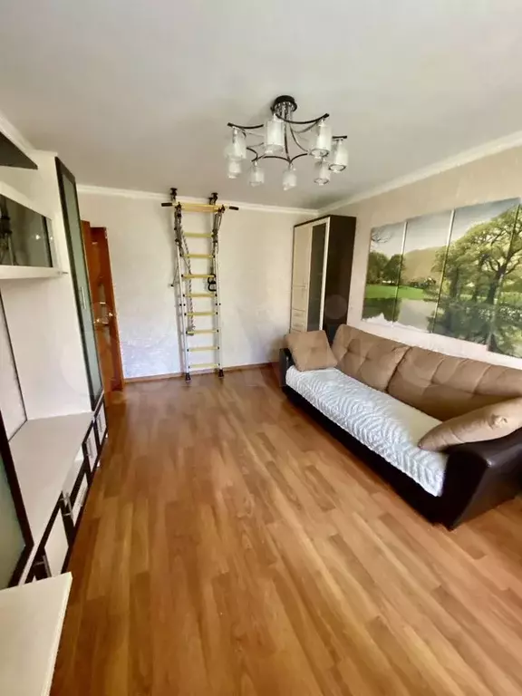 2-к. квартира, 54 м, 2/5 эт. - Фото 0