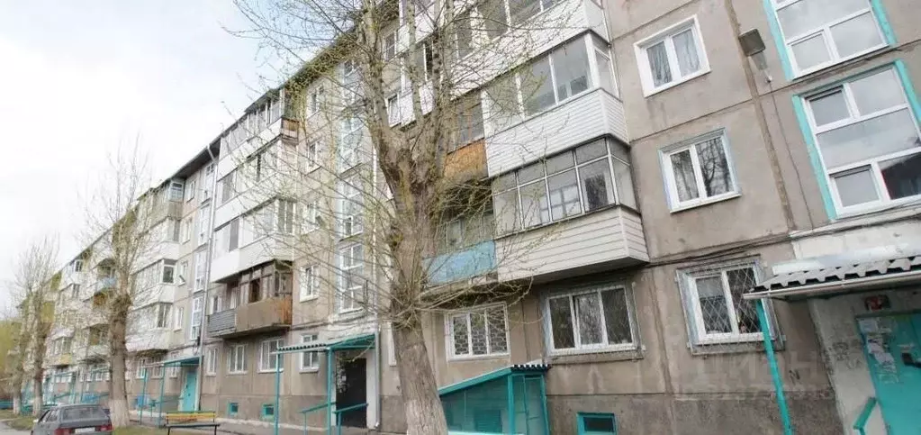 3-к кв. Красноярский край, Ачинск 5-й мкр, 12 (59.0 м) - Фото 0