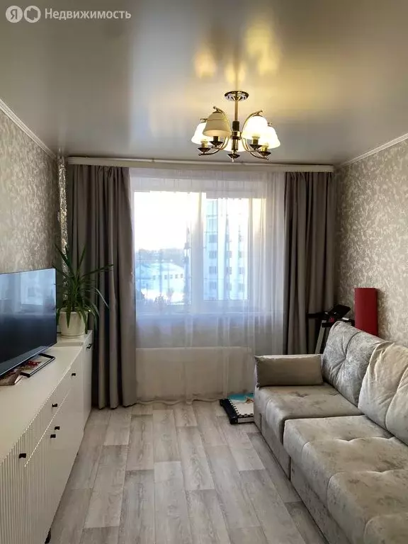 2-комнатная квартира: Ишимбай, бульвар Заки Валиди, 5 (62.7 м) - Фото 2