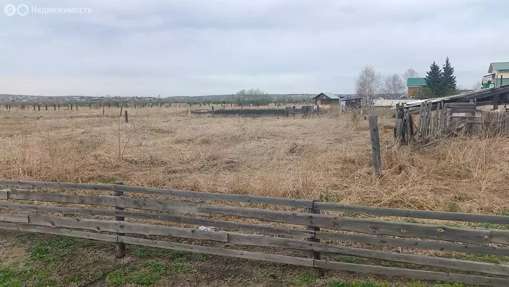 Участок в село Урик, Советская улица (26 м) - Фото 0
