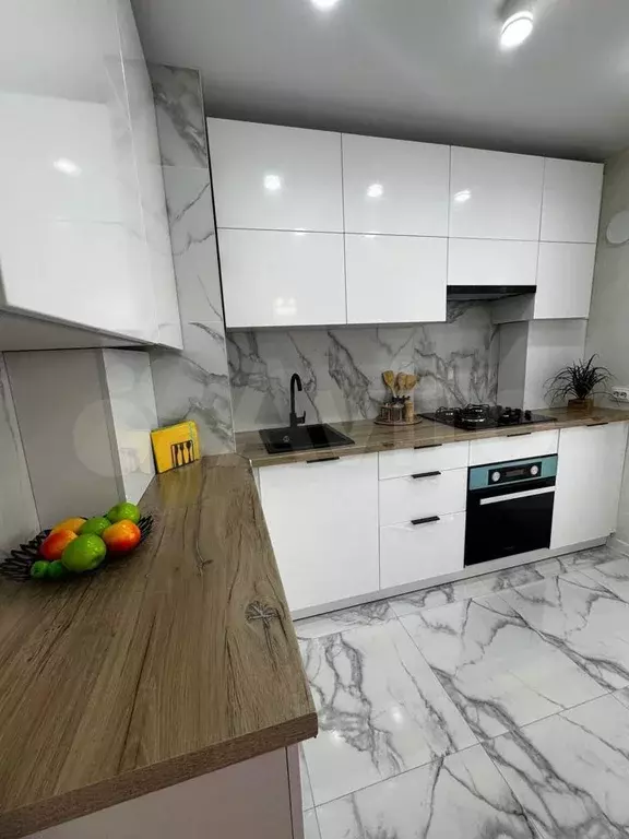 2-к. квартира, 60 м, 2/9 эт. - Фото 1