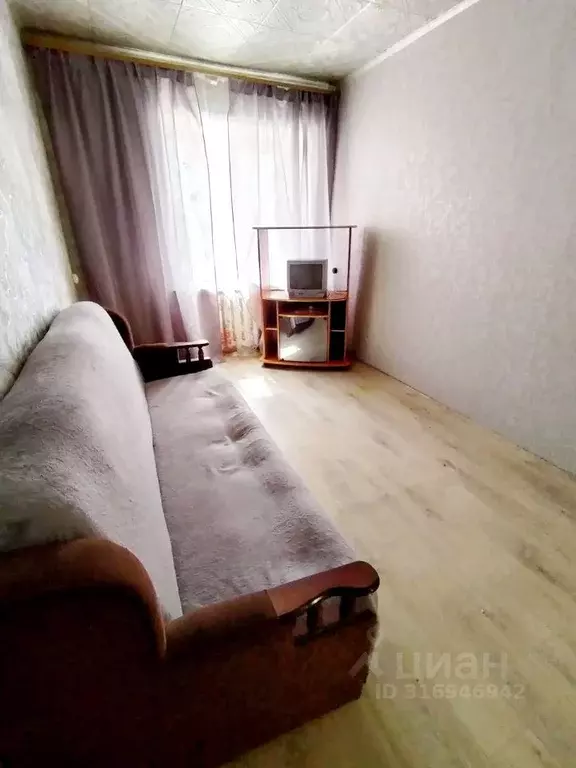 3-к кв. Самарская область, Кинель ул. Некрасова, 63 (58.0 м) - Фото 1